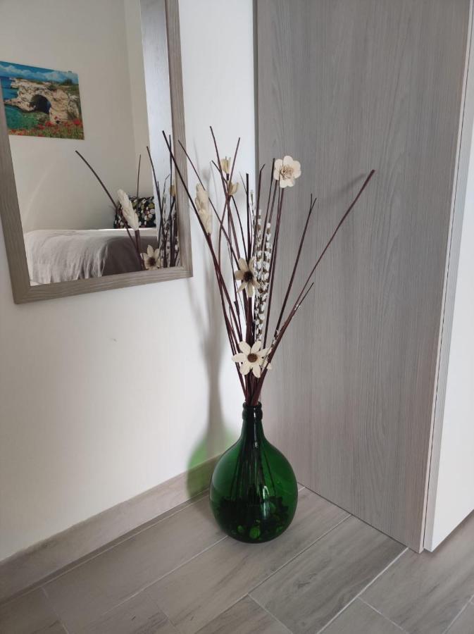 Appartamento Casa Midori Lecce Esterno foto