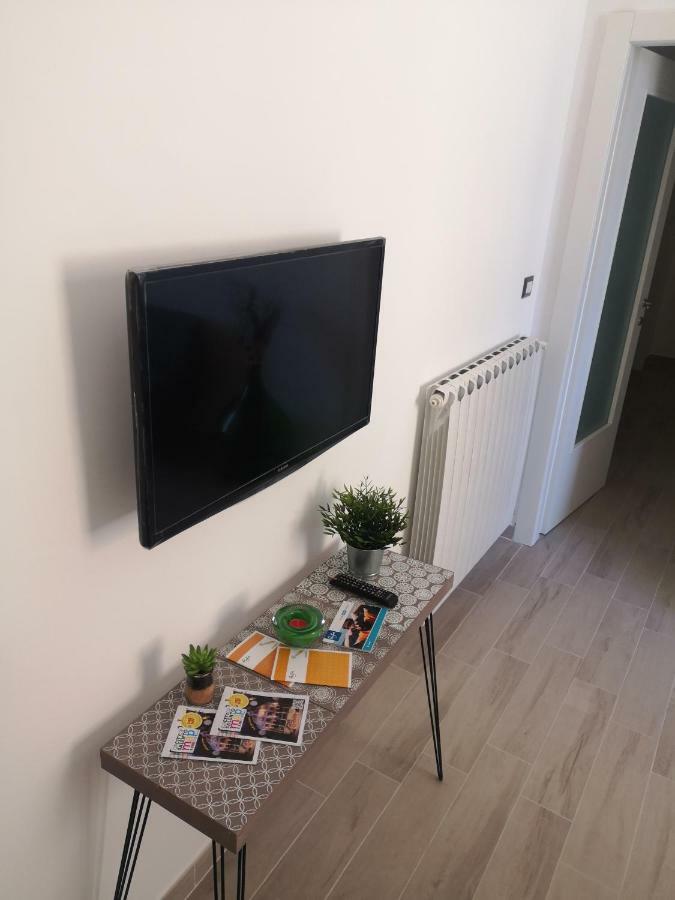 Appartamento Casa Midori Lecce Esterno foto