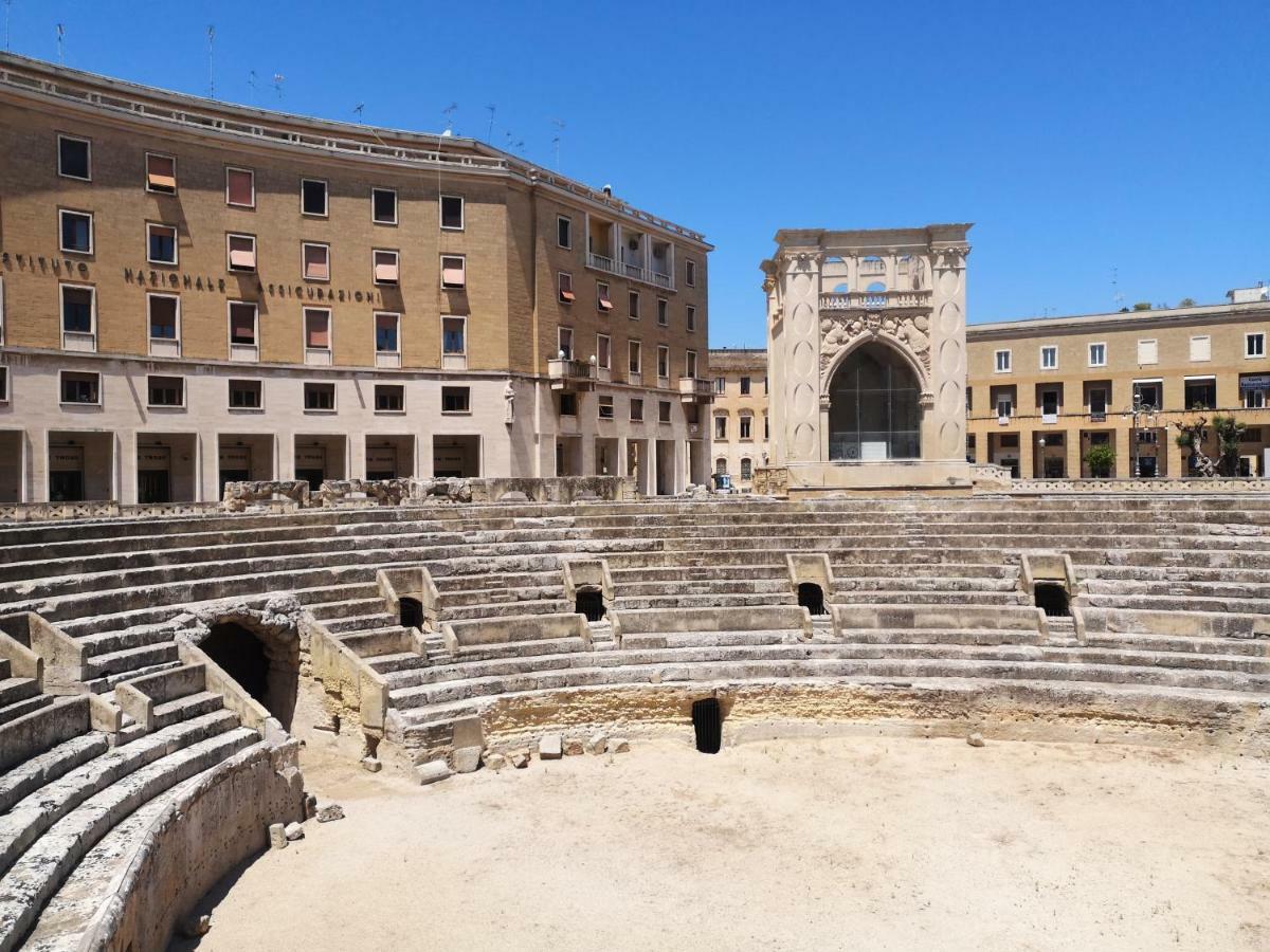 Appartamento Casa Midori Lecce Esterno foto